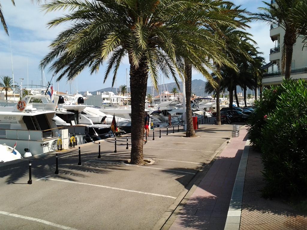 Club Nautic 3 Apartment Empuriabrava Ngoại thất bức ảnh