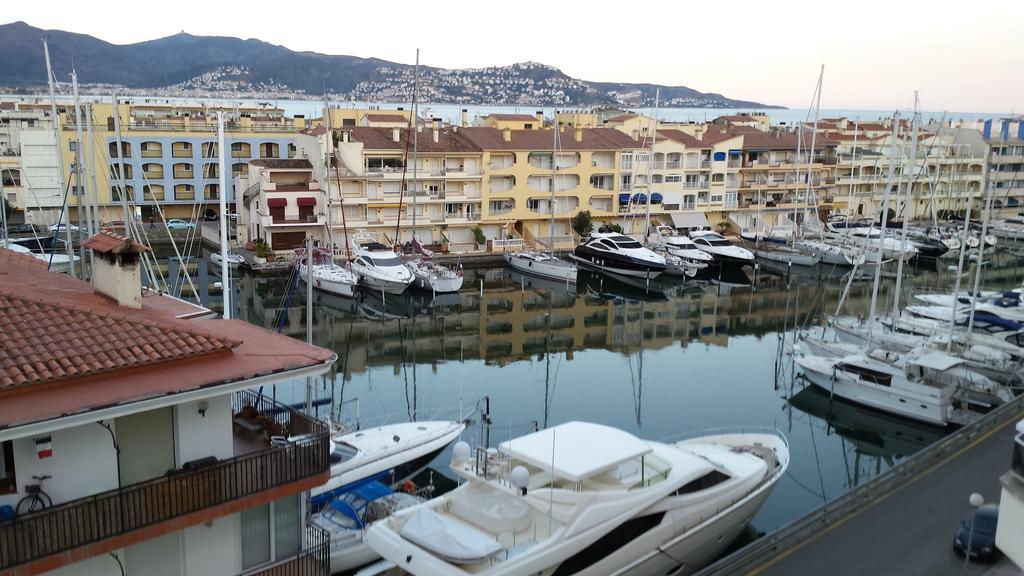 Club Nautic 3 Apartment Empuriabrava Ngoại thất bức ảnh