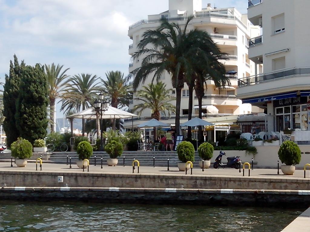 Club Nautic 3 Apartment Empuriabrava Ngoại thất bức ảnh